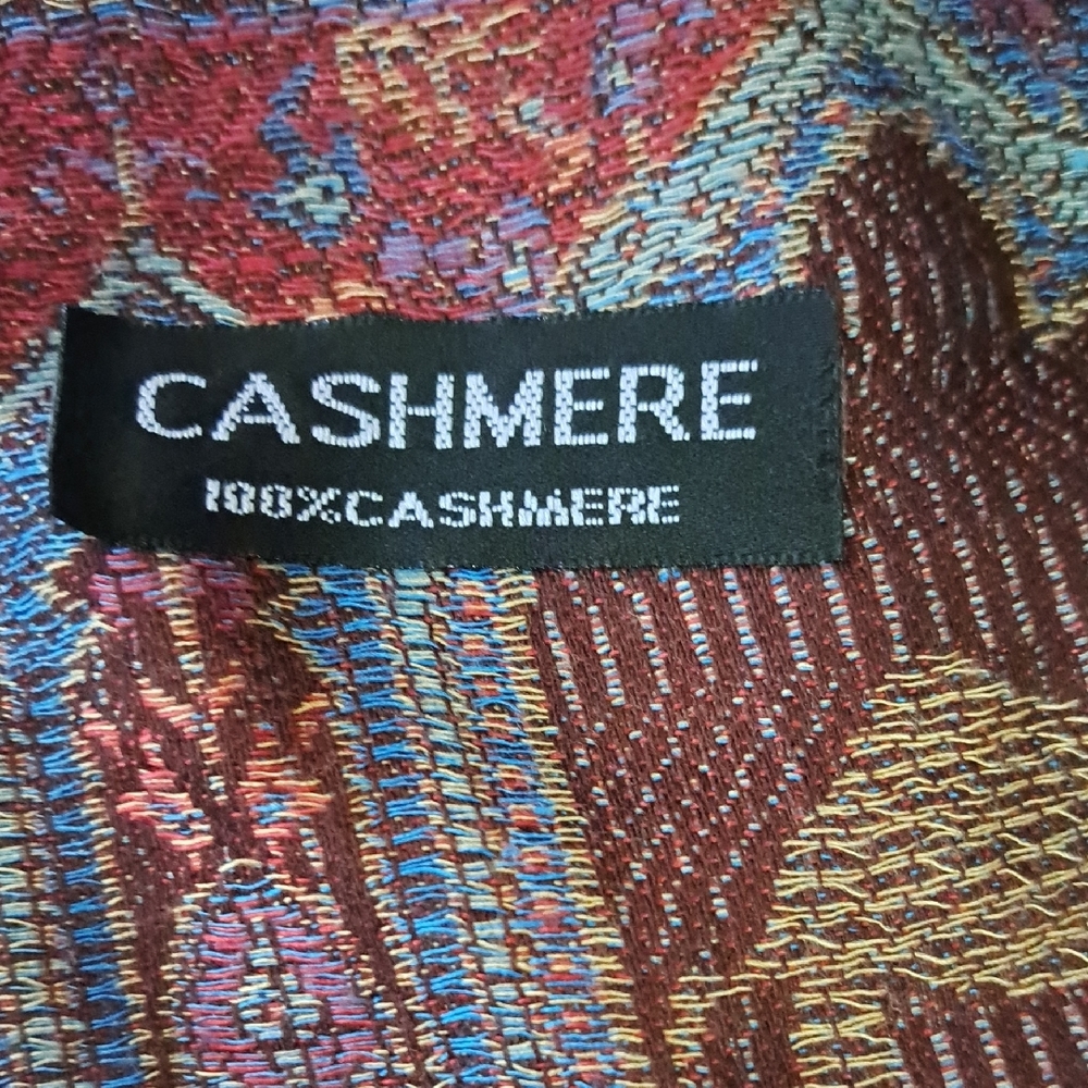 Elegant Paisley Cashmere Scarf - Multicolor. Camels And Tassles - Picture 2 of 5